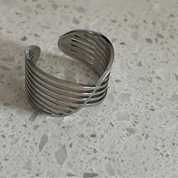 Stainless Steel Geometric Wire Pattern Open Ring - Picture 9 of 10